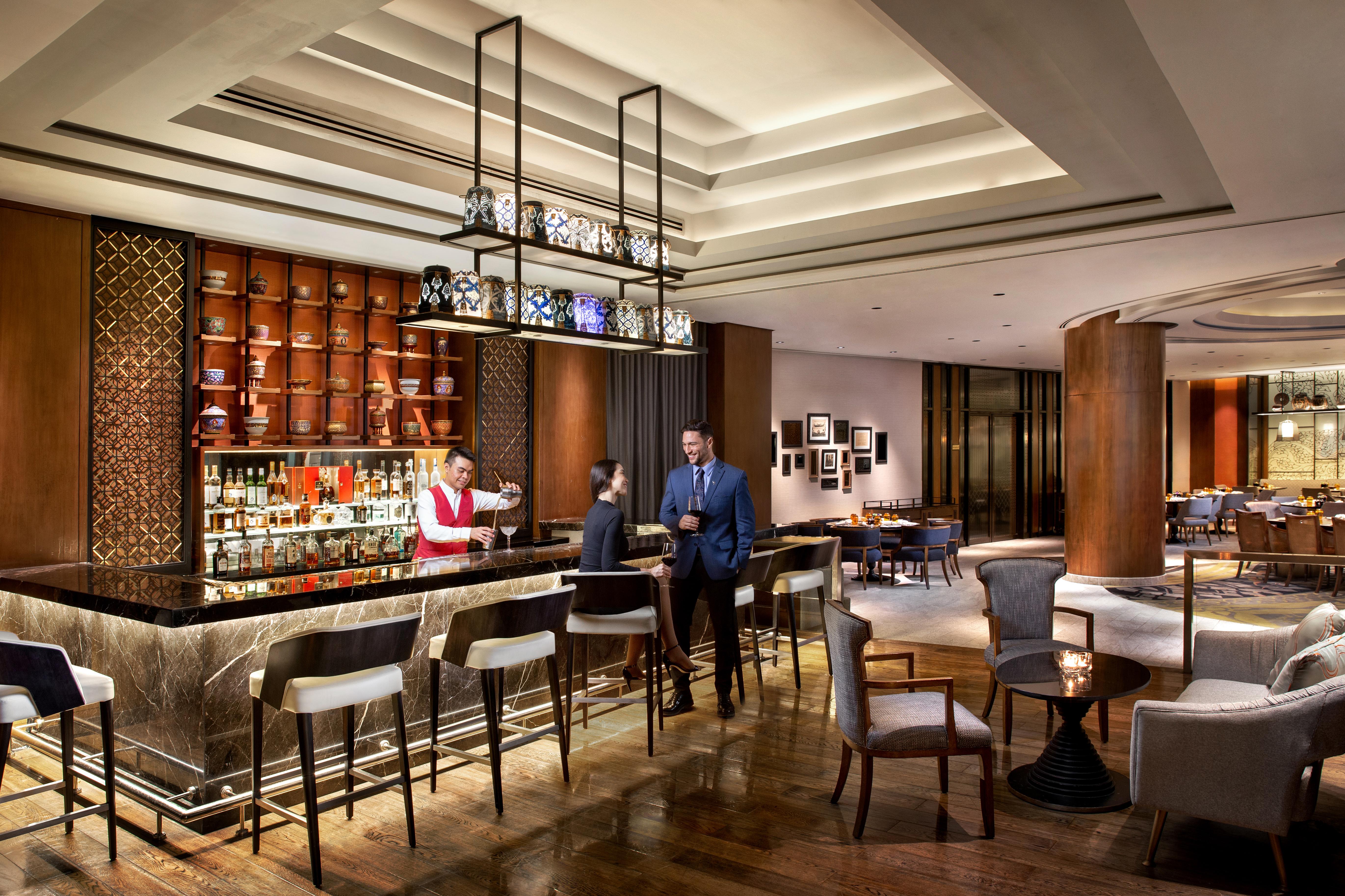 Dusit Thani Manila Makati City Exterior foto The Bar