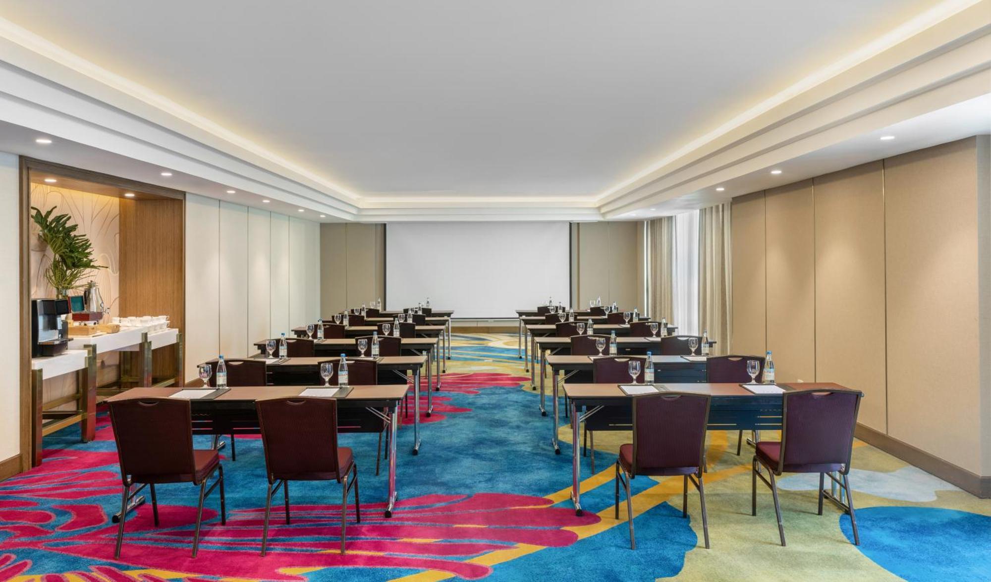 Dusit Thani Manila Makati City Exterior foto Meeting room